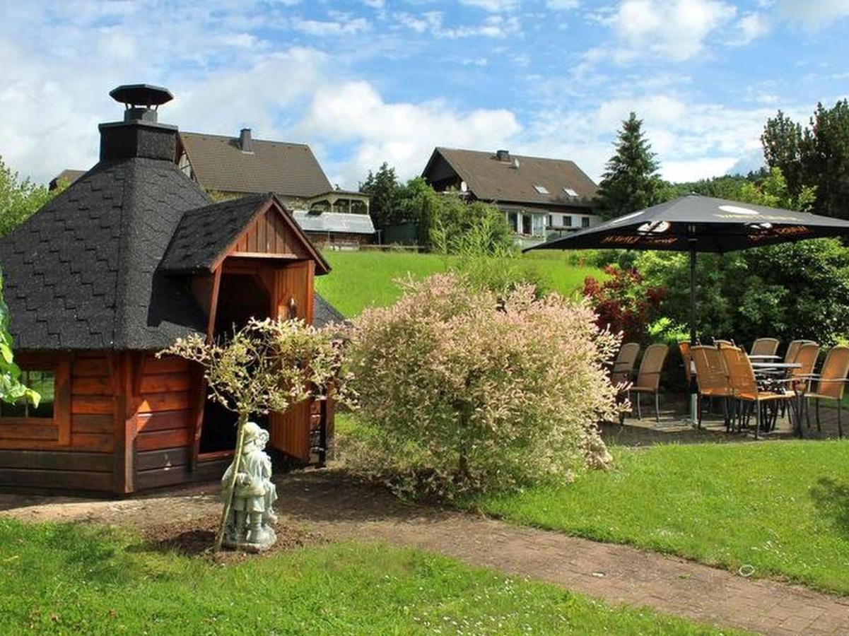 Gasthof "Zum Burghof" Medebach Exteriör bild